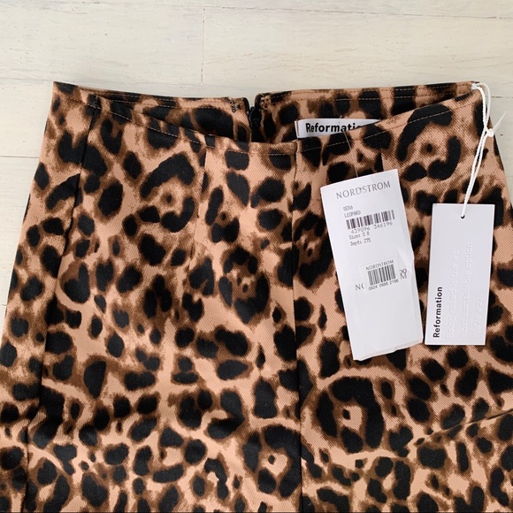 Reformation Sera Pant in Leopard - Picture 6 of 8